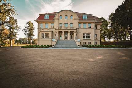 Wohnung zum Mieten in Kiel 1.075 € 27.4 m² 1 zimmer