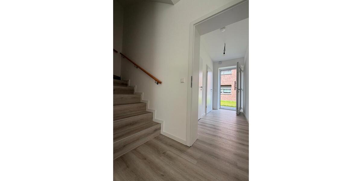 Reihenhaus Burgwedel - 5 Zimmer, 152 m&sup2;, 1.850&euro; | Angebot:26555801