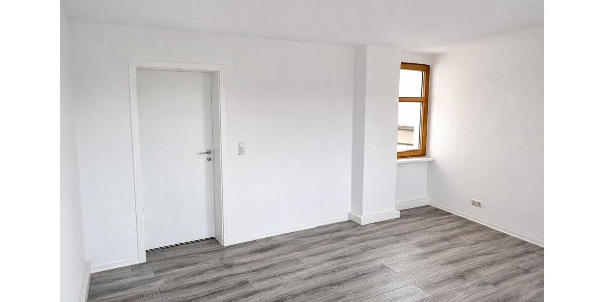Etagenwohnung Eisenberg - 3 Zimmer, 65 m&sup2;, 490&euro; | Angebot:25633292