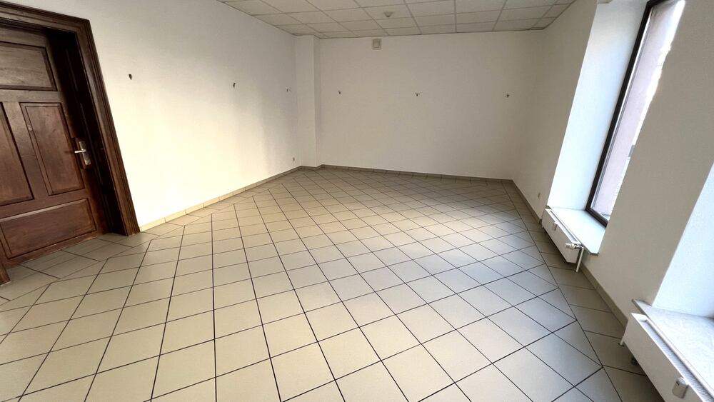 Laden oder BüroVersicherung - Attraktives LadengeschäftBüro in guter Lage zu vermieten! - Gewerbeobjekt Geringswalde | Angebot:10091719