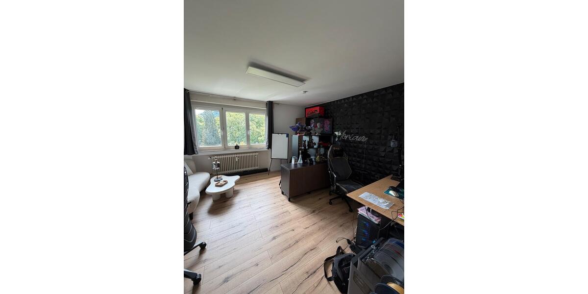 Etagenwohnung Singen (Hohentwiel) - 3 Zimmer, 76 m&sup2;, 1.300&euro; | Angebot:26636234