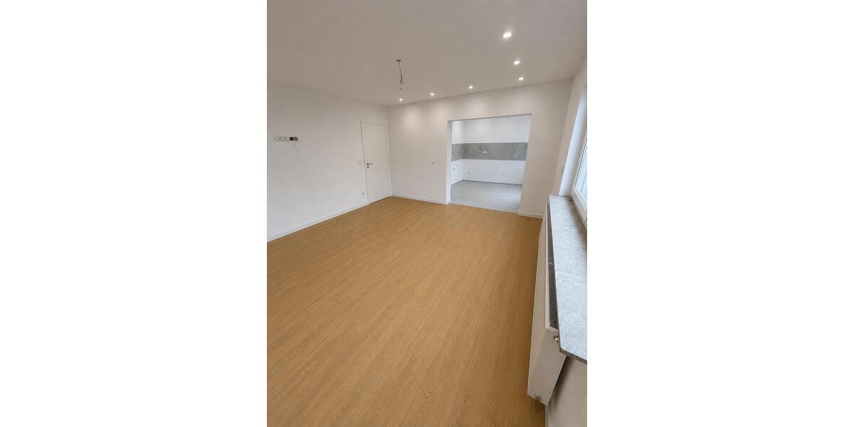 Etagenwohnung Gießen Wieseck - 4 Zimmer, 90 m&sup2;, 1.300&euro; | Angebot:26432415