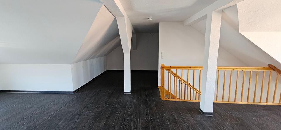 Dachgeschoßwohnung Mühlhausen (Thüringen) - 3 Zimmer, 109 m&sup2;, 810&euro; | Angebot:25975048