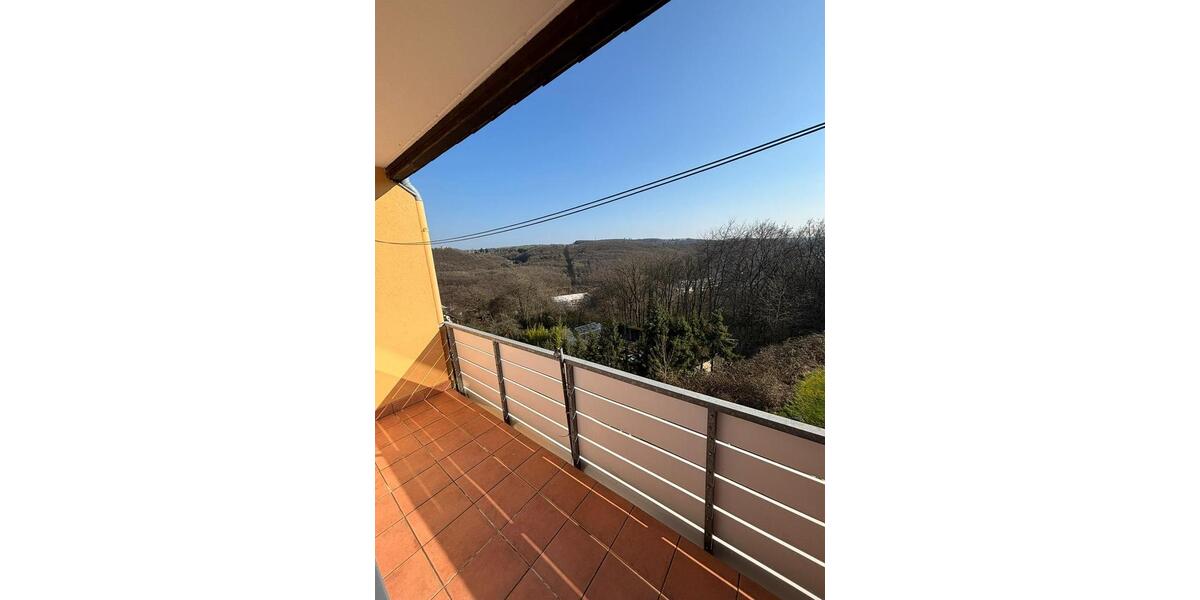 Dachgeschoßwohnung Idar-Oberstein Oberstein - 3 Zimmer, 92 m&sup2;, 600&euro; | Angebot:25780402