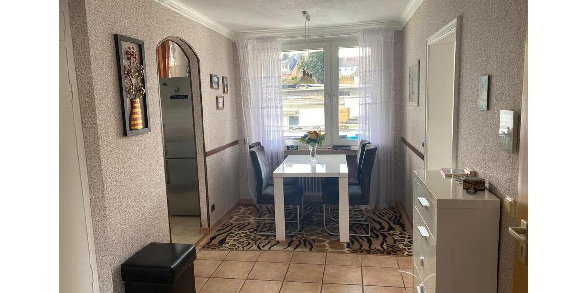 Etagenwohnung Wuppertal Arrenberg - 3 Zimmer, 100 m&sup2;, 950&euro; | Angebot:26700857