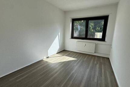 2 ZKB mit Wanne, Nähe HTW, Gersweiler Str. 2Ecke Goebenstraße, 66117 Saarbrücken