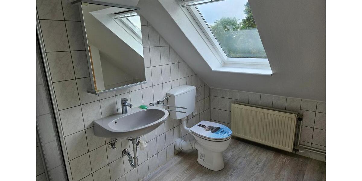 Dachgeschoßwohnung Büdelsdorf - 1 Zimmer, 40 m&sup2;, 340&euro; | Angebot:26234809