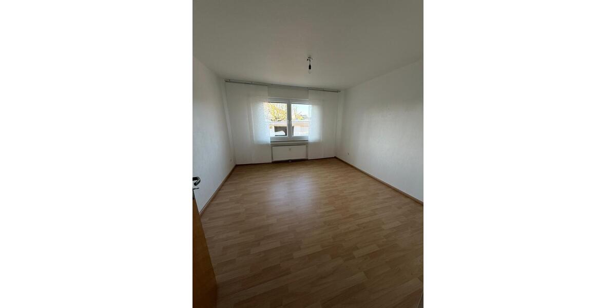Erdgeschoßwohnung Gladbeck Brauck - 3 Zimmer, 75 m&sup2;, 600&euro; | Angebot:24374136