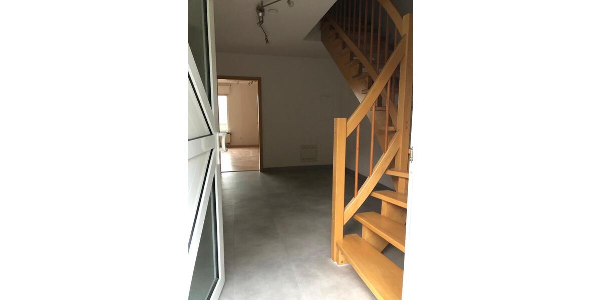 Etagenwohnung Balzhausen - 4 Zimmer, 110 m&sup2;, 970&euro; | Angebot:26413787