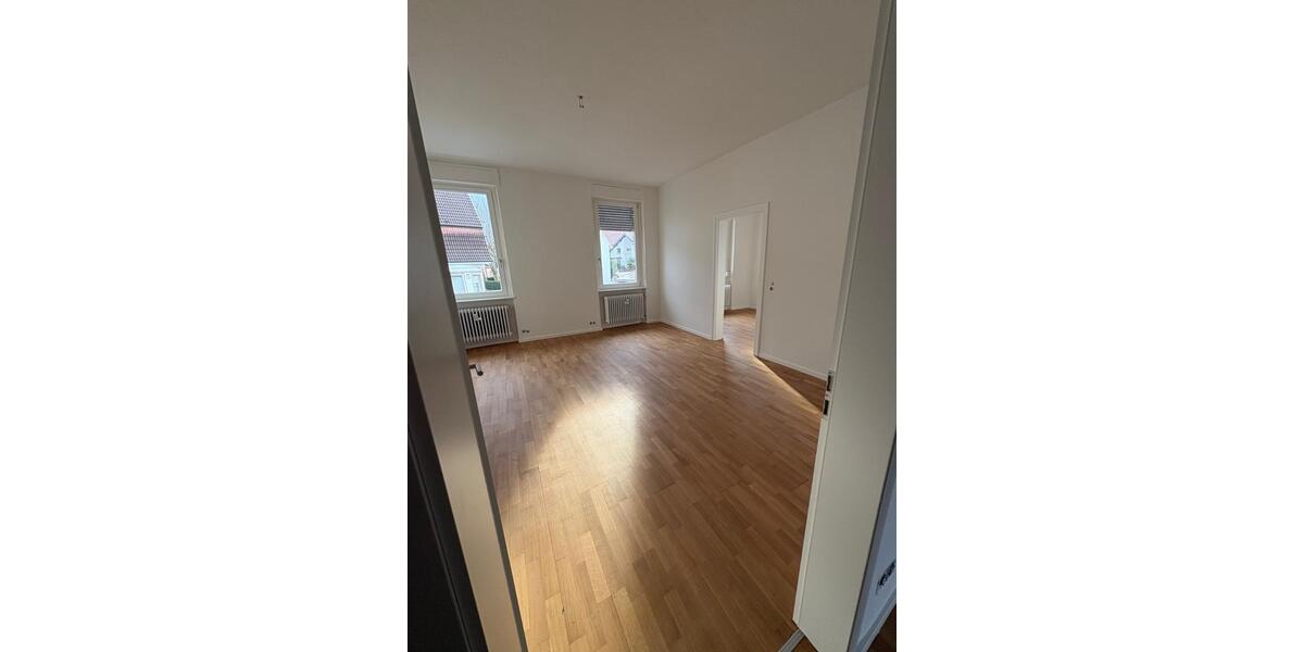 Etagenwohnung Endingen am Kaiserstuhl - 4 Zimmer, 105 m&sup2;, 1.450&euro; | Angebot:25778003