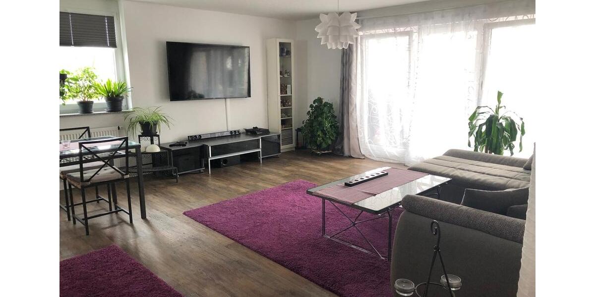 Etagenwohnung Esslingen am Neckar Pliensauvorstadt - 4 Zimmer, 100 m&sup2;, 1.100&euro; | Angebot:25305621
