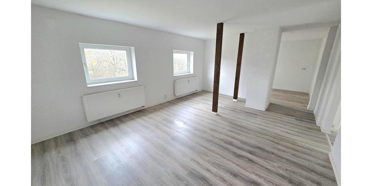 Gemütliche 3-Zimmer-Dachgeschosswohnung mit Sichtbalken in Chemnitz-Hilbersdorf! - Dachgeschoßwohnung Chemnitz Hilbersdorf | Angebot:26109241