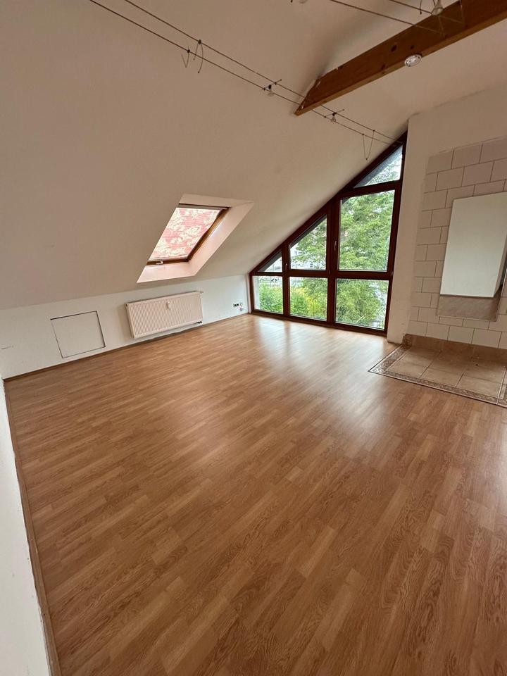 Großzügige MaisonetteWohnung mit Terrasse und Panorama WohnZimmer