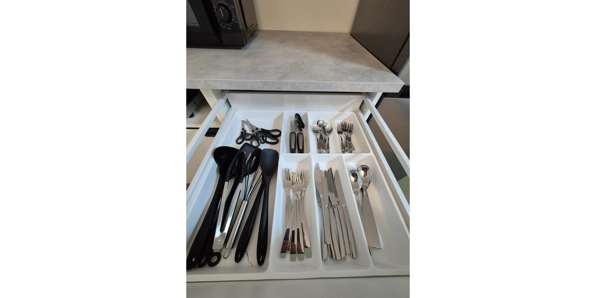 Wohnen auf Zeit Merseburg - 14 Zimmer, 300 m&sup2;, 18&euro; | Angebot:25024627