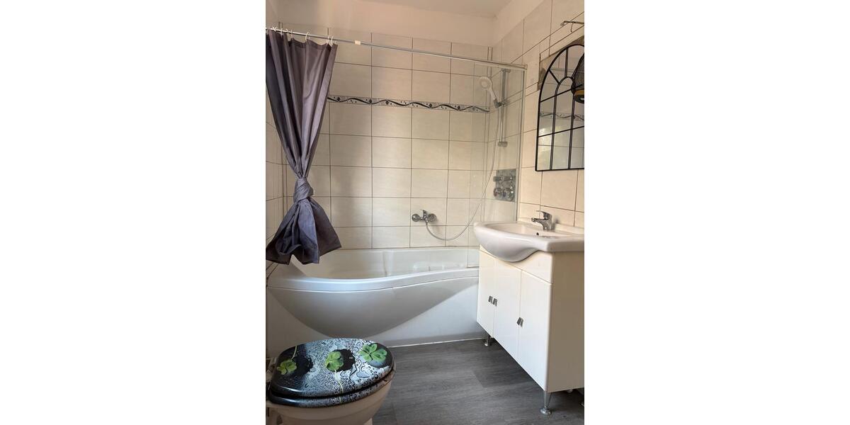 Etagenwohnung Schiffweiler - 2 Zimmer, 65 m&sup2;, 450&euro; | Angebot:25988098