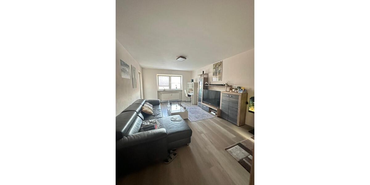 Etagenwohnung Püttlingen - 3 Zimmer, 75 m&sup2;, 700&euro; | Angebot:25167410