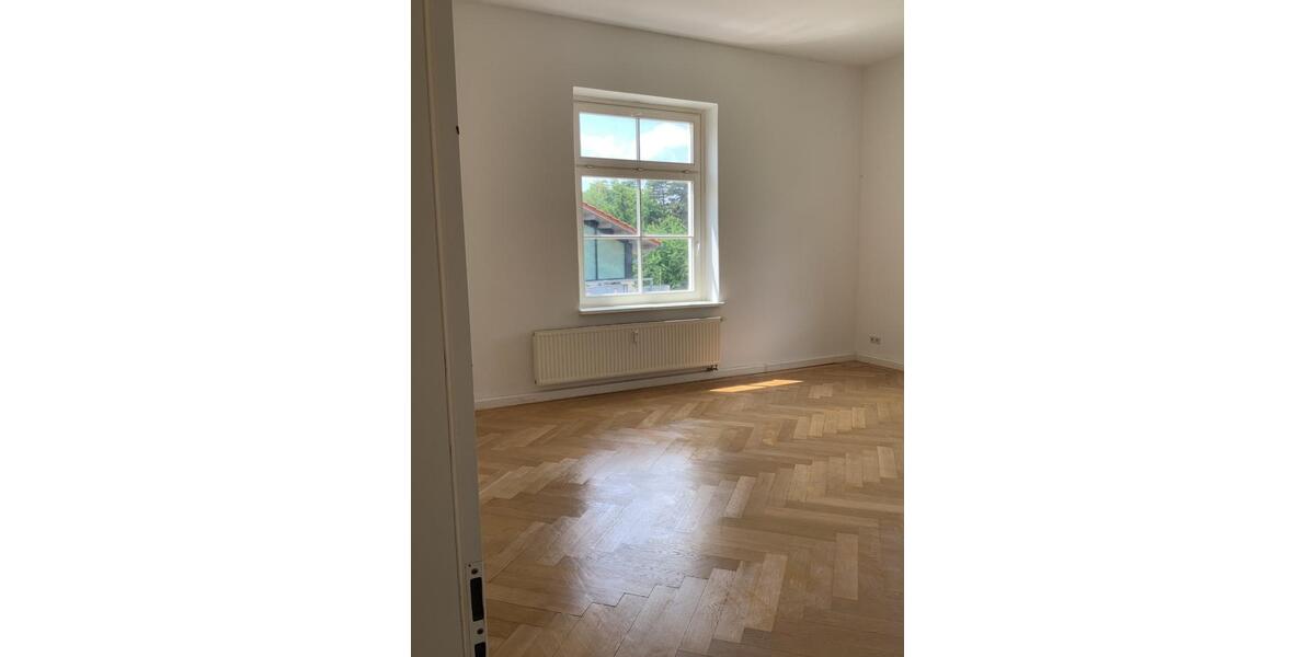 Etagenwohnung Blankenburg (Harz) - 3 Zimmer, 126 m&sup2;, 670&euro; | Angebot:21395487