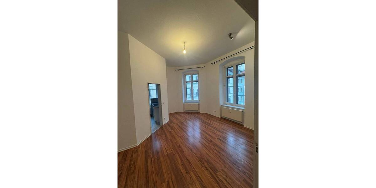Etagenwohnung Görlitz Altstadt - 4 Zimmer, 83 m&sup2;, 600&euro; | Angebot:26080723