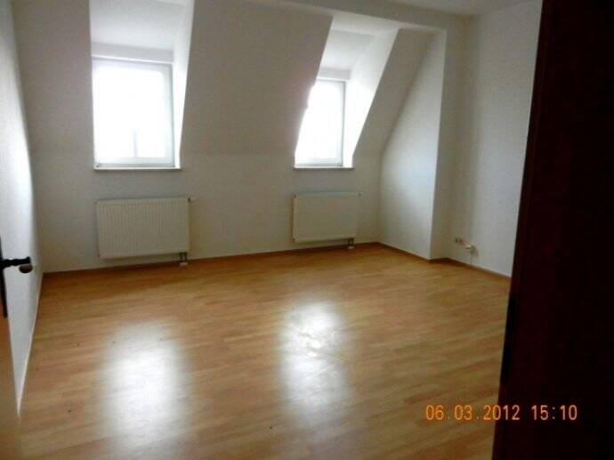 Zimmer Plauen Haselbrunn - 3 Zimmer, 68 m&sup2;, 290&euro; | Angebot:25666878