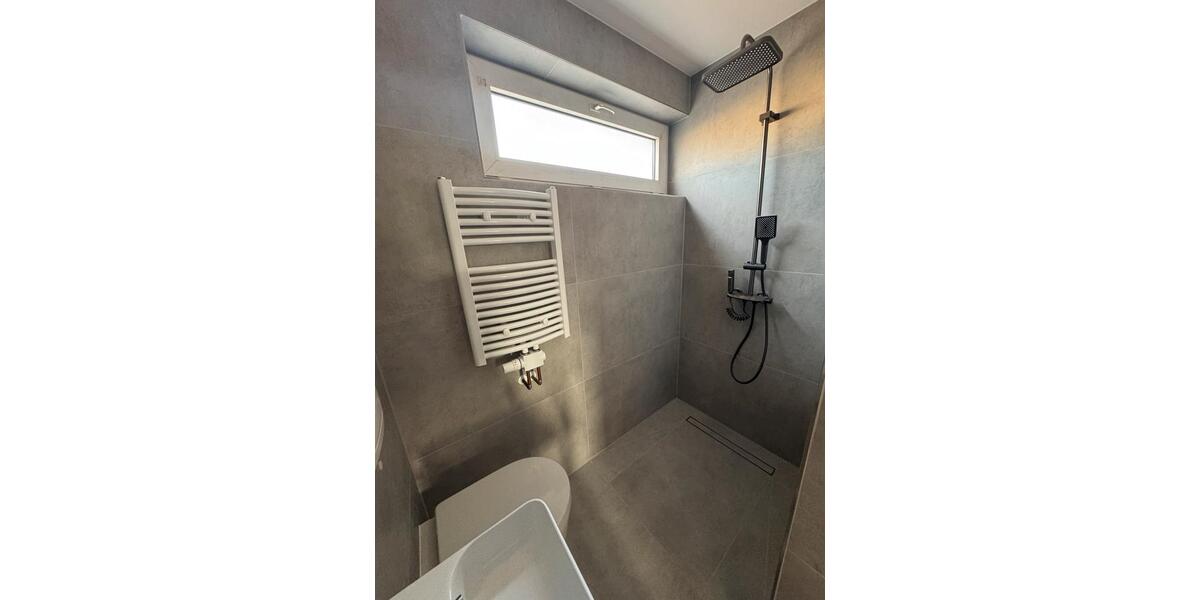 Reihenhaus Frankfurt am Main Mitte-West - 3 Zimmer, 82 m&sup2;, 1.690&euro; | Angebot:24703923