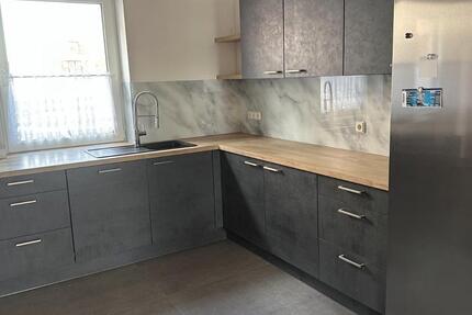Haus Bovenden - 6 Zimmer, 165 m&sup2;, 1.590&euro; | Angebot:26592261