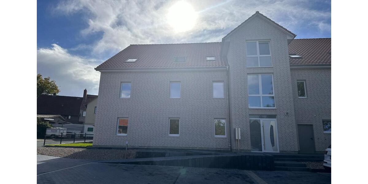 Moderne 2-Zimmer-Wohnung mit eigenem Gartenanteil und Parkplatz vor dem Haus 2 zimmer