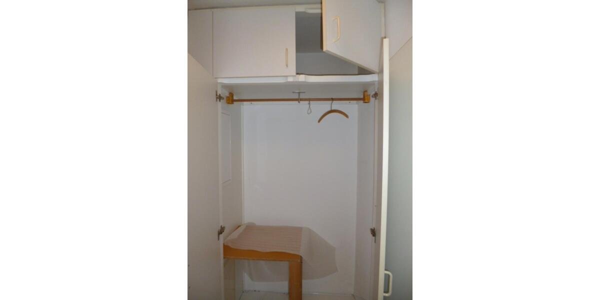 Etagenwohnung Hannover Herrenhausen-Stöcken - 1 Zimmer, 34 m&sup2;, 450&euro; | Angebot:25838634