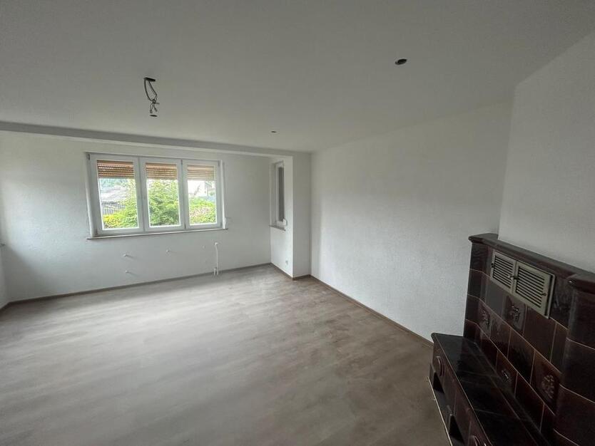 ERSTBEZUG 4 ZKB Einbaukücbe Erdgeschoss mit Balkon 66497 Contwig