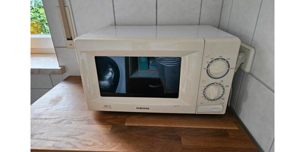 Wohnen auf Zeit Delitzsch - 1 Zimmer, 75 m&sup2;, 40&euro; | Angebot:24562535