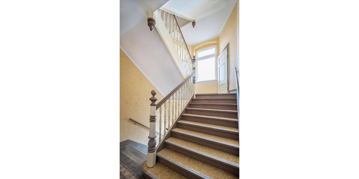 Exklusive 5-Raum-Altbauwohnung mit Balkon 5 zimmer