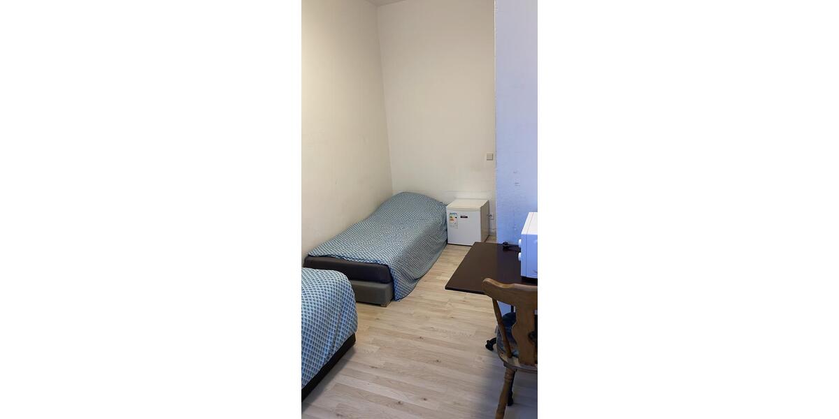 Wohnen auf Zeit Plaidt - 6 Zimmer, 180 m&sup2;, 15&euro; | Angebot:21133110