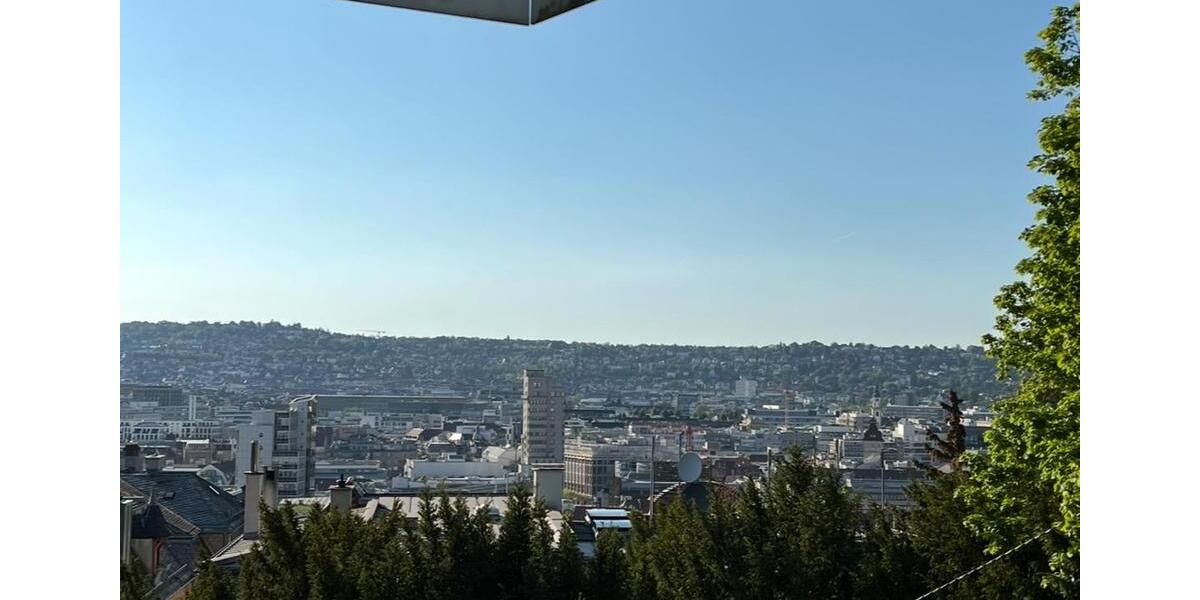 Moderne vollmöblierte 1-Zimmerwohnung mit Blick in die Stadt 1 zimmer
