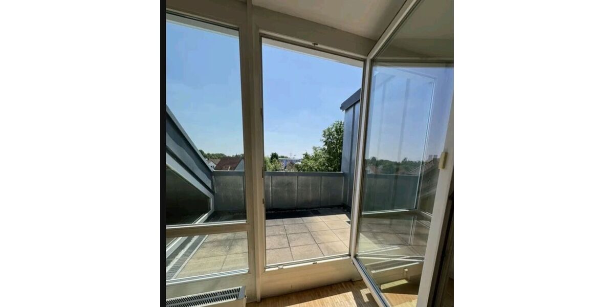 4- Zimmer DG Wohnung mit Südbalkon befristete Vermietung 18 Monate - Appartement Kornwestheim | Angebot:26838292