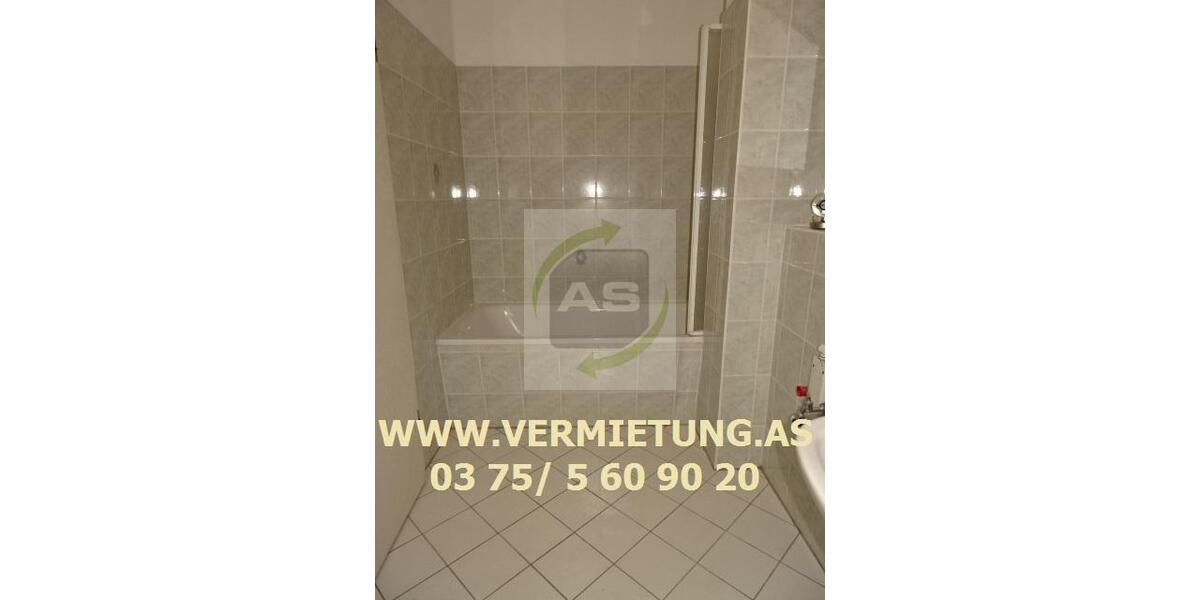 Etagenwohnung Zwickau - 5 Zimmer, 105 m&sup2;, 695&euro; | Angebot:26587847