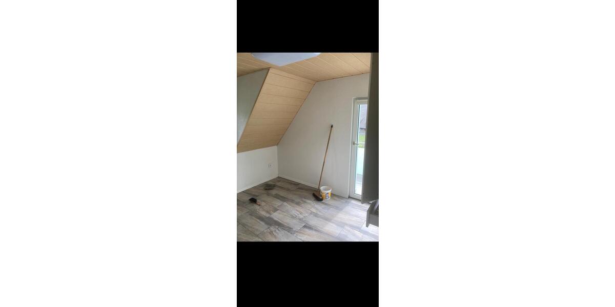 Dachgeschoßwohnung Eisenbach (Hochschwarzwald) - 4 Zimmer, 80 m&sup2;, 700&euro; | Angebot:26483152