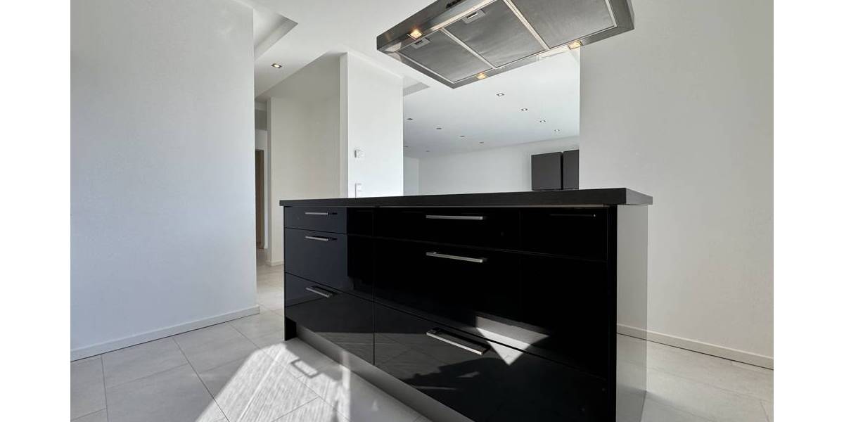 Etagenwohnung Heppenheim - 2 Zimmer, 93 m&sup2;, 1.150&euro; | Angebot:26065995