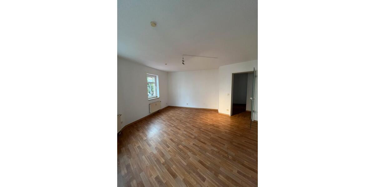 Dachgeschoßwohnung Burg - 3 Zimmer, 56 m&sup2;, 348&euro; | Angebot:25178755
