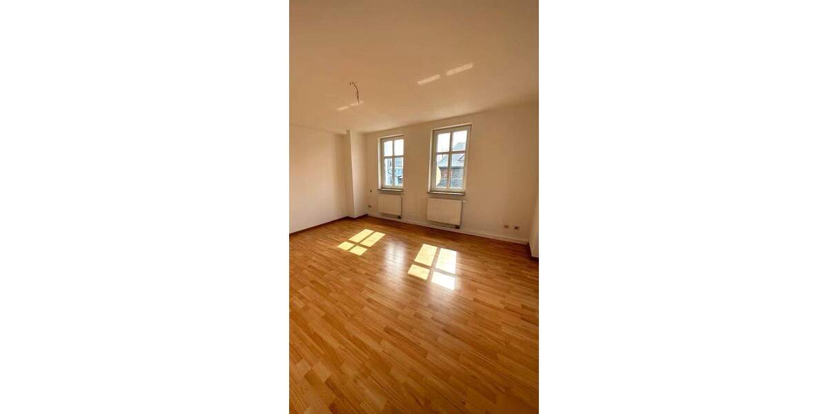 Etagenwohnung Neuhaus am Rennweg Neuhaus - 3 Zimmer, 116 m&sup2;, 875&euro; | Angebot:25927102