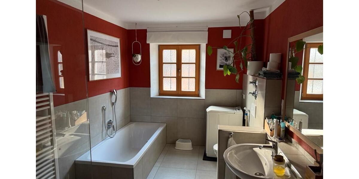 Wohnen auf Zeit Söchtenau - 16 Zimmer, 92 m&sup2;, 320&euro; | Angebot:25757478