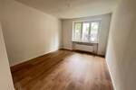 Etagenwohnung Zwickau Pölbitz - 3 Zimmer, 70 m&sup2;, 400&euro; | Angebot:26826635