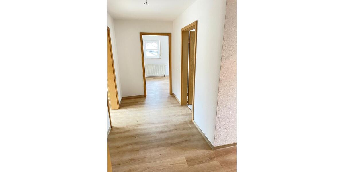 Dachgeschoßwohnung Niederstetten - 2 Zimmer, 68 m&sup2;, 510&euro; | Angebot:26673970
