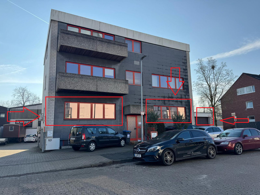 2 Büroeinheiten mit Lagerfläche und Stellplätze