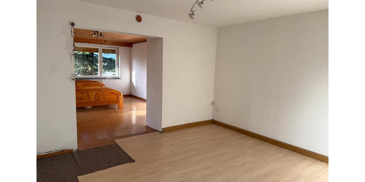 Erdgeschoßwohnung Bad Kissingen - 4 Zimmer, 77 m&sup2;, 650&euro; | Angebot:26525688