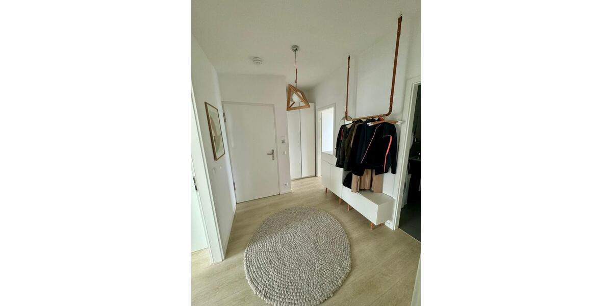 Dachgeschoßwohnung Leonberg - 3 Zimmer, 87 m&sup2;, 1.275&euro; | Angebot:25784990