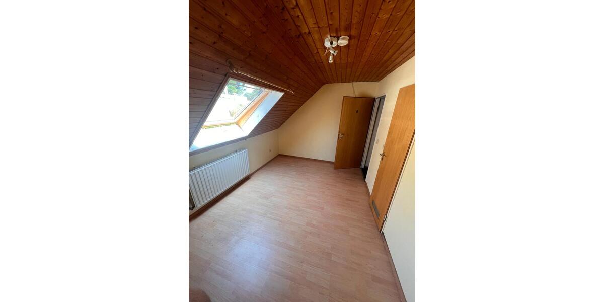 Etagenwohnung Weilrod - 1 Zimmer, 18 m&sup2;, 260&euro; | Angebot:26663711