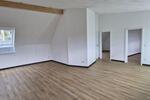Dachgeschoßwohnung Alsfeld - 3.5 Zimmer, 105 m&sup2;, 1.207&euro; | Angebot:23273135
