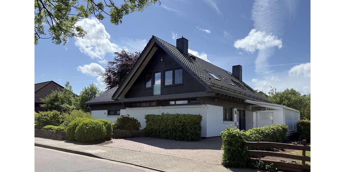 Doppelhaushälfte Heide - 4 Zimmer, 150 m&sup2;, 1.865&euro; | Angebot:25169953
