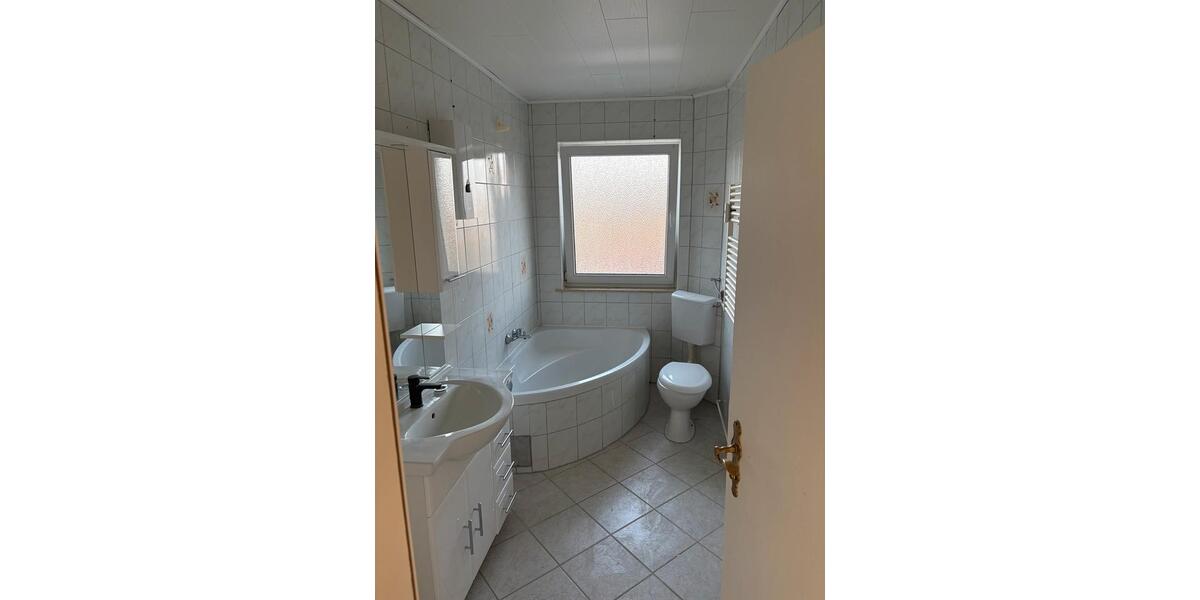 Etagenwohnung Stadtallendorf - 3 Zimmer, 68 m&sup2;, 800&euro; | Angebot:25613910