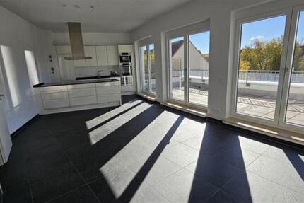 Haus Berlin Treptow-Köpenick - 3 Zimmer, 111 m&sup2;, 2.149&euro; | Angebot:25173587