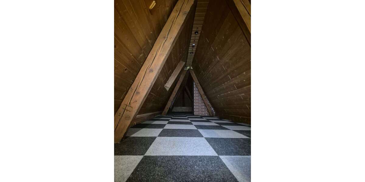 Etagenwohnung Mannheim - 4 Zimmer, 140 m&sup2;, 1.500&euro; | Angebot:24538594